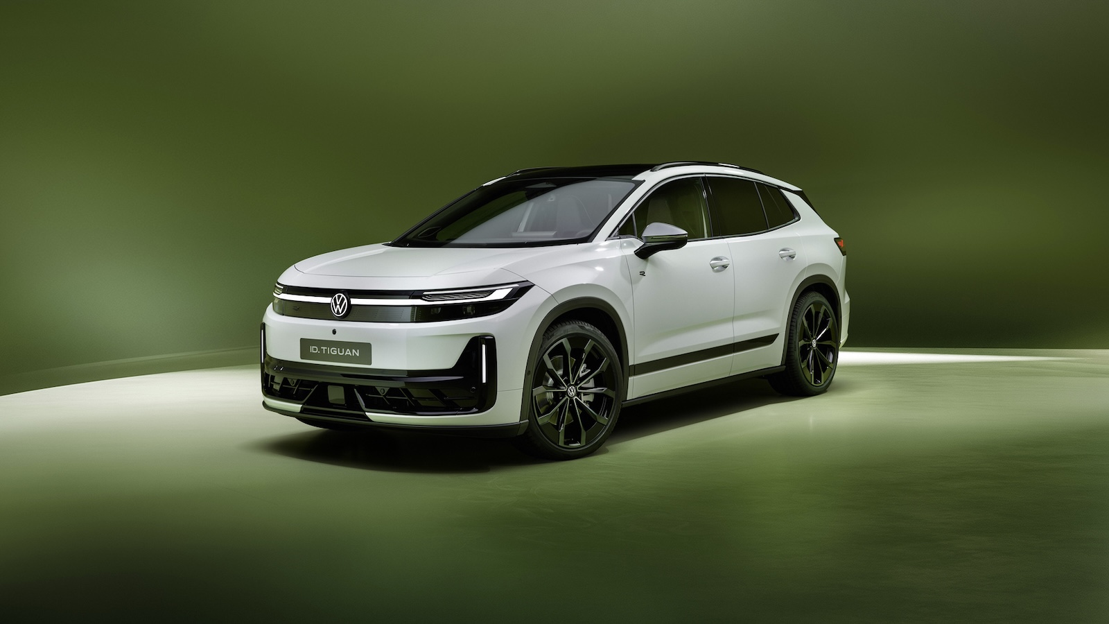 Νέο VW ID. Tiguan: Από 42.695 ευρώ με 600 χλμ. αυτονομία Νέο VW ID. Tiguan: Από 42.695 ευρώ με 600 χλμ. αυτονομία